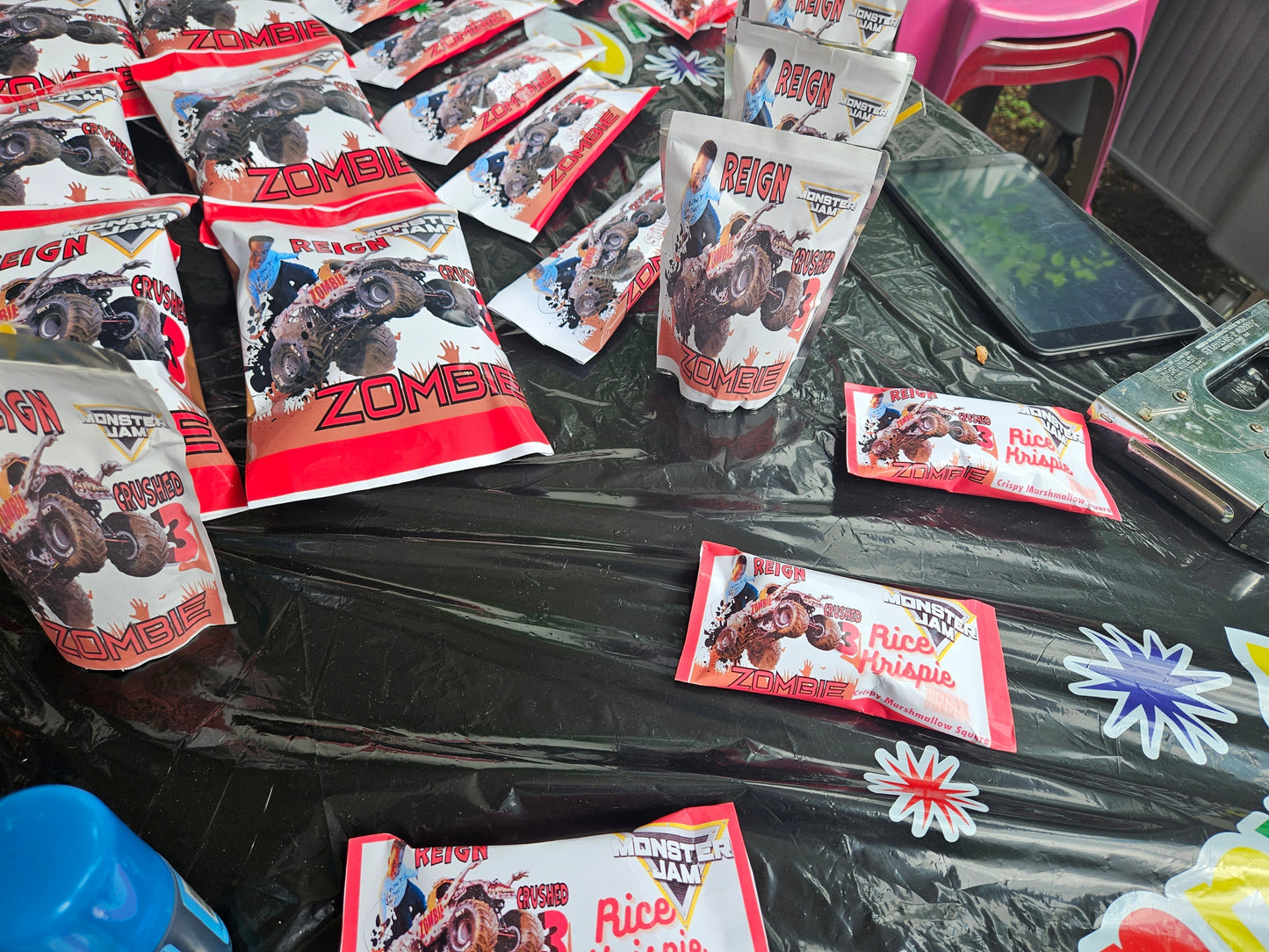 Party Favors DIGITAL